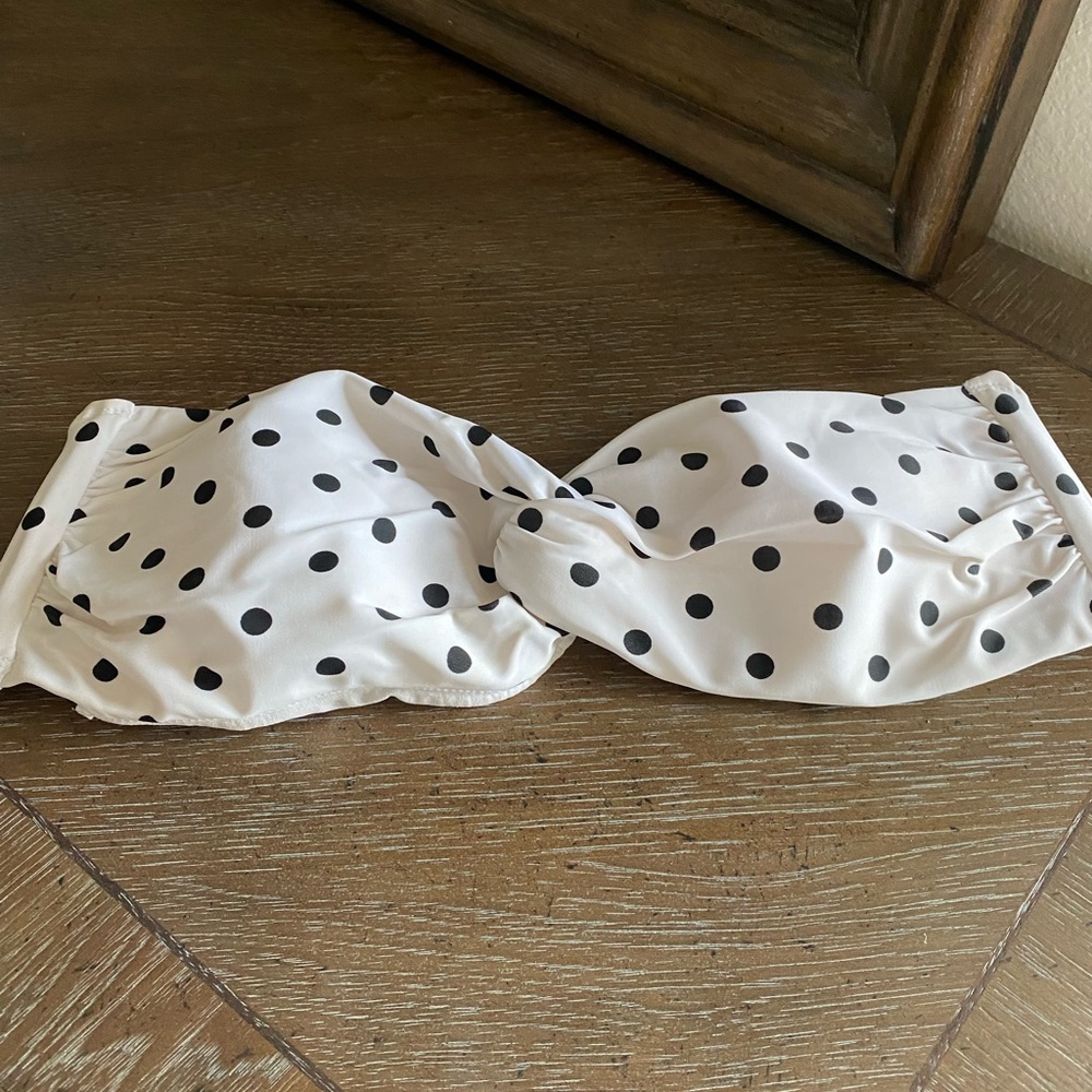 Large strapless swim suit top